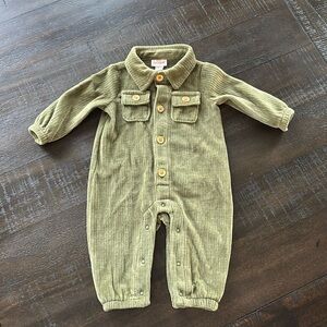 Cat & Jack Ribbed Unisex Winter Velvet Romper Olive Size 0-3M